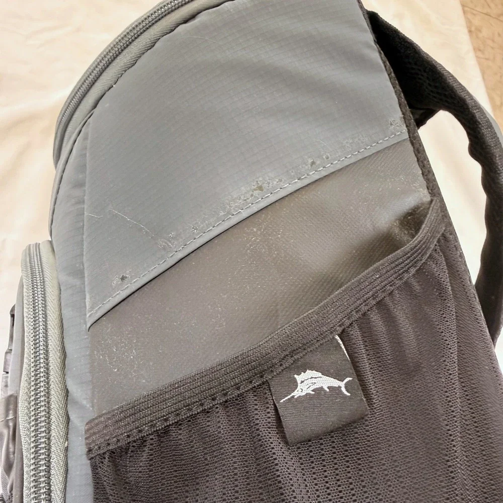 Tommy Bahama Backpack Cooler Gray 24 Can Deep Freeze‎ Insulation 16762440201 NEW